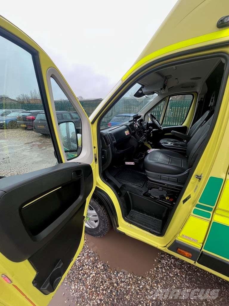 Fiat Ducato A&E Fiat Ducato A&E Ambulance with Stryker Ambulancias