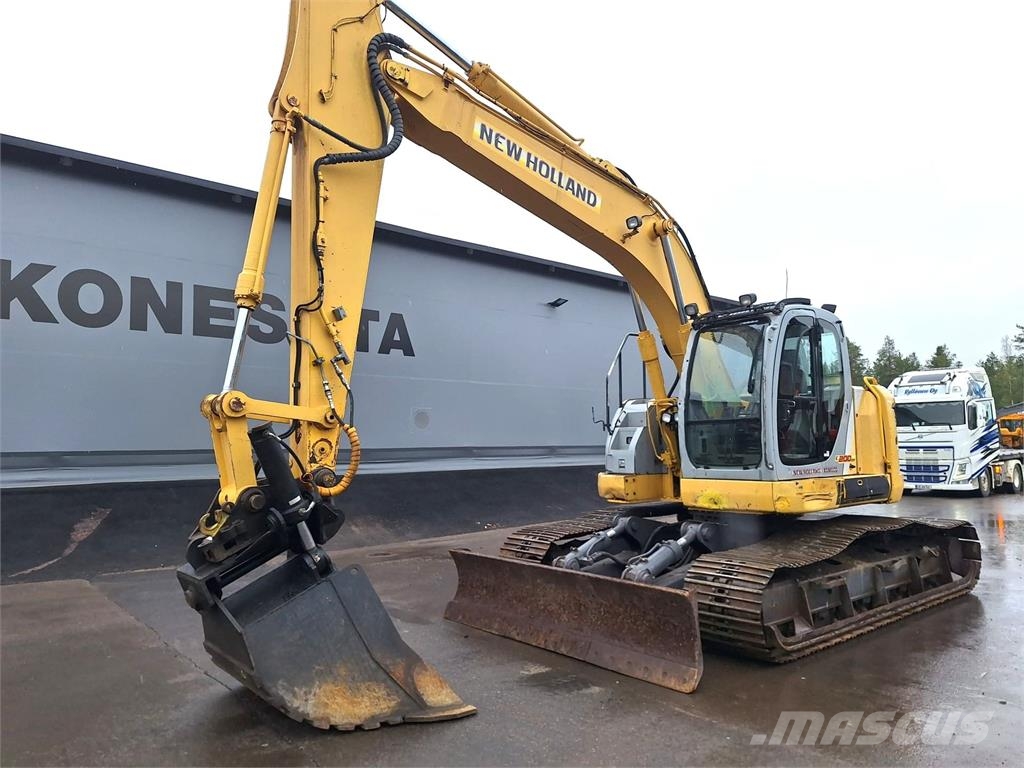 New Holland KOBELCO E200SRLC Escavatori cingolati