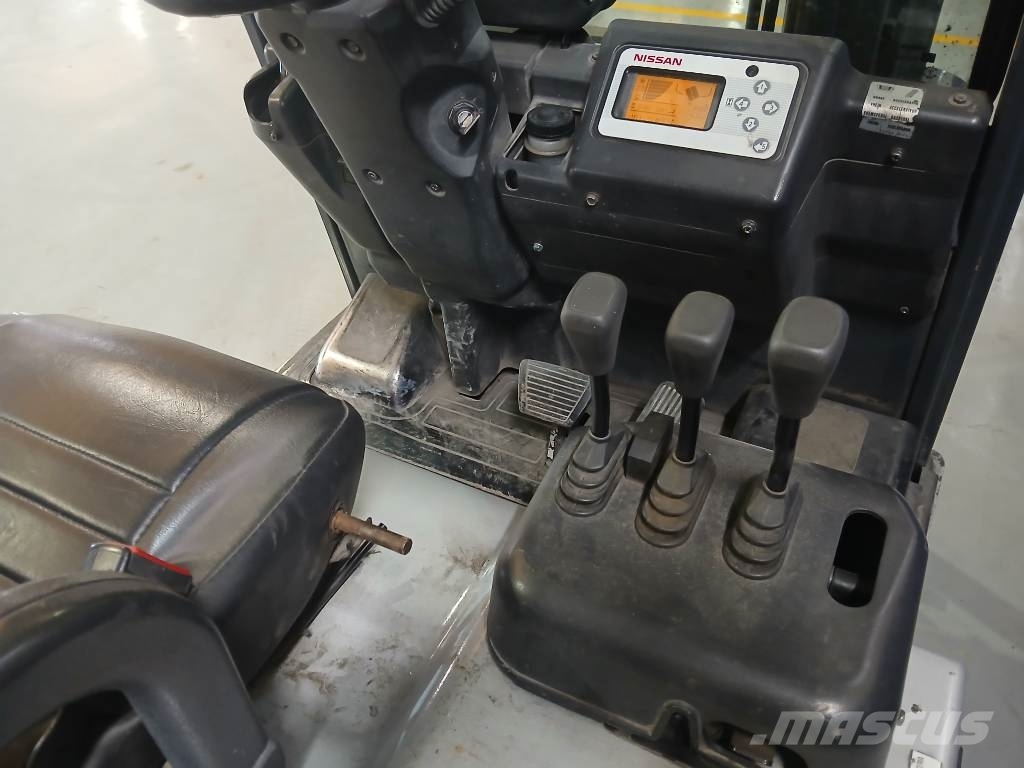 Nissan G1N1L 16 Q Περονοφόρα ανυψωτικά κλαρκ - άλλα