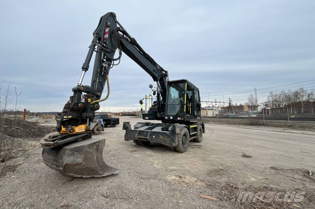 Hyundai HW 150 ACR Gravemaskiner på hjul