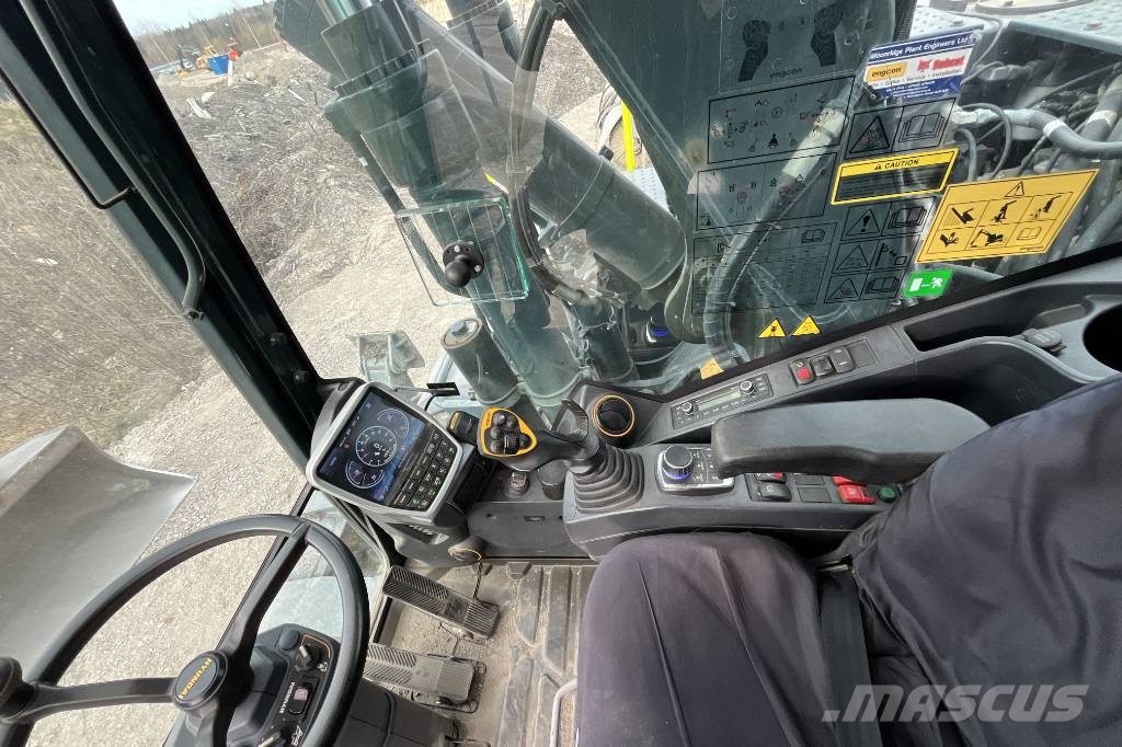 Hyundai HW 150 ACR Gravemaskiner på hjul