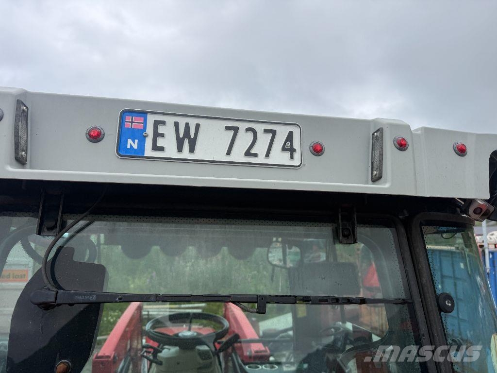 Massey Ferguson 7726 S Traktory