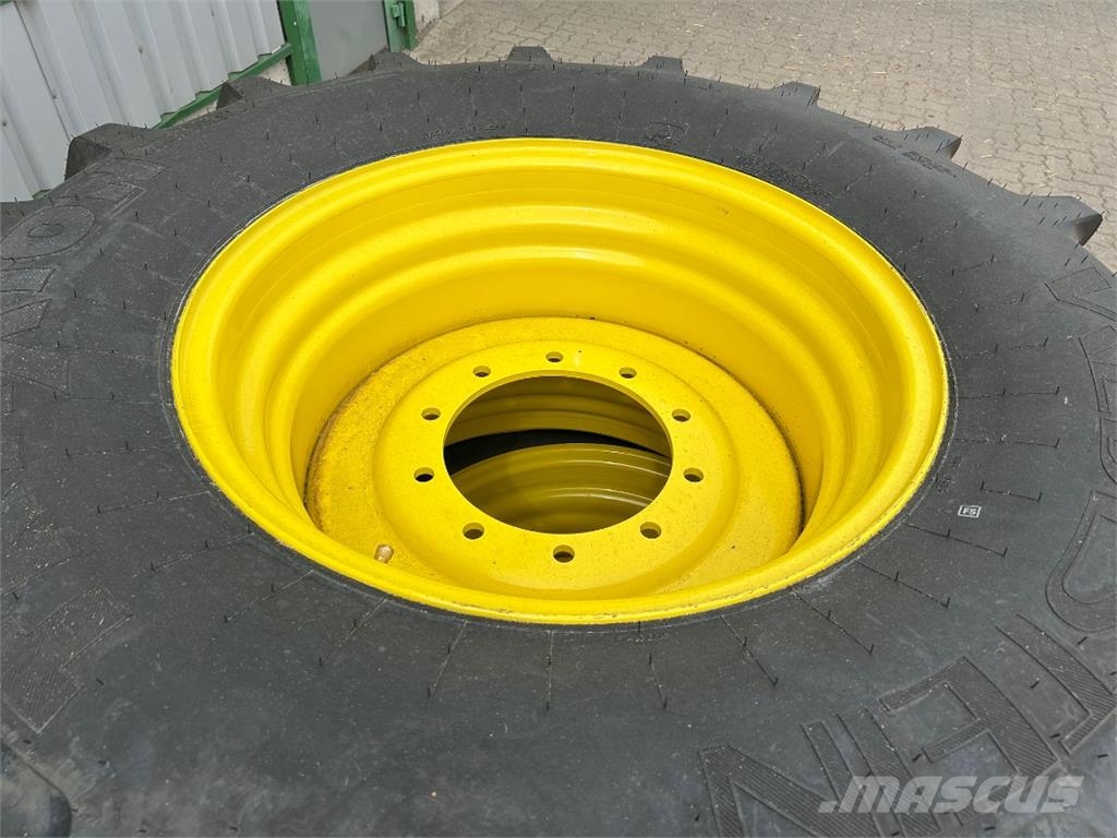 Vredestein 710/70R38 + 600/65R28 Колеса