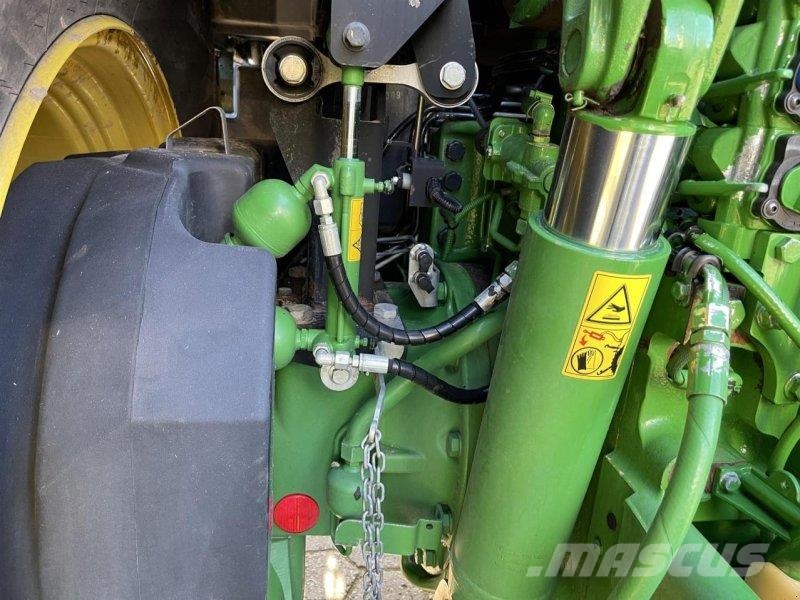 John Deere 6230R ComandPro 50km AT vorb. Agriculture - Autres