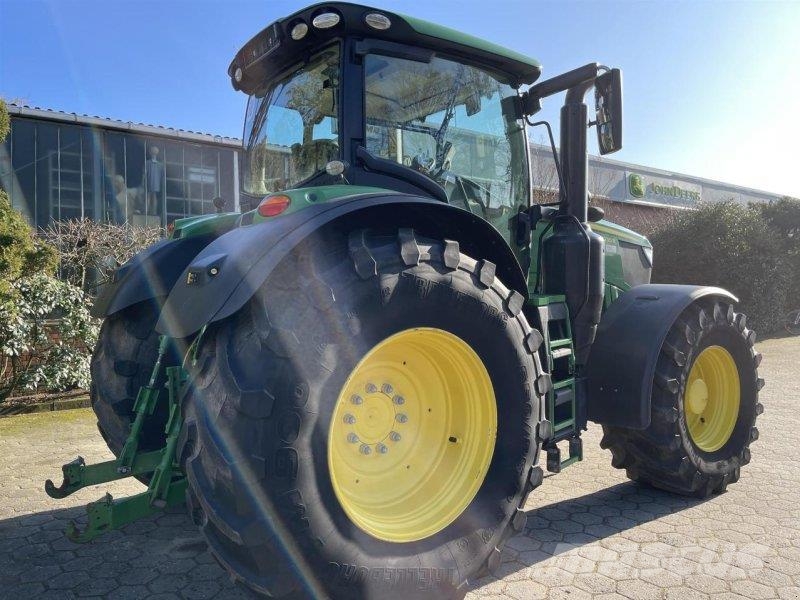John Deere 6230R ComandPro 50km AT vorb. Agriculture - Autres