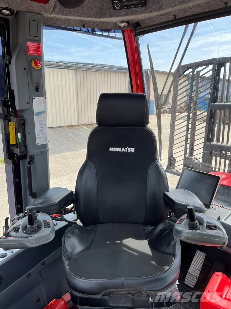 Komatsu 855 Kuormatraktorit