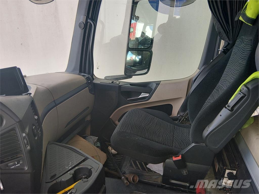 Mercedes-Benz 2653 Actros Isotermos y frigoríficos