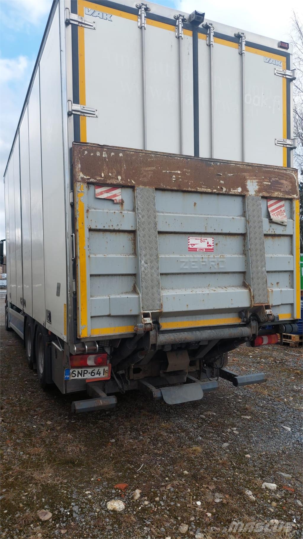 Mercedes-Benz 2653 Actros Isotermos y frigoríficos