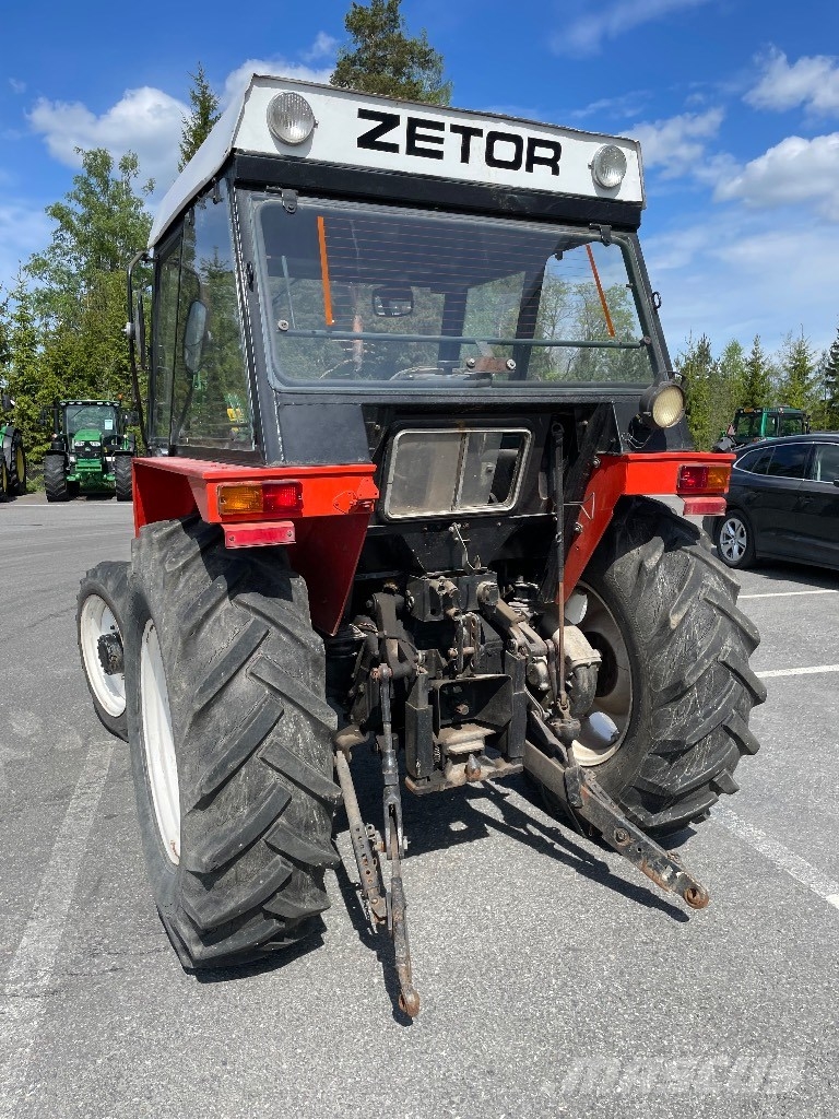 Zetor 5245 الجرارات
