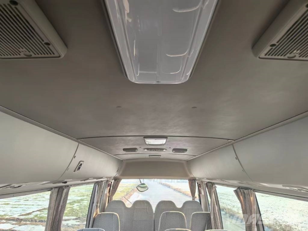 Toyota Coaster Bus 迷你巴士