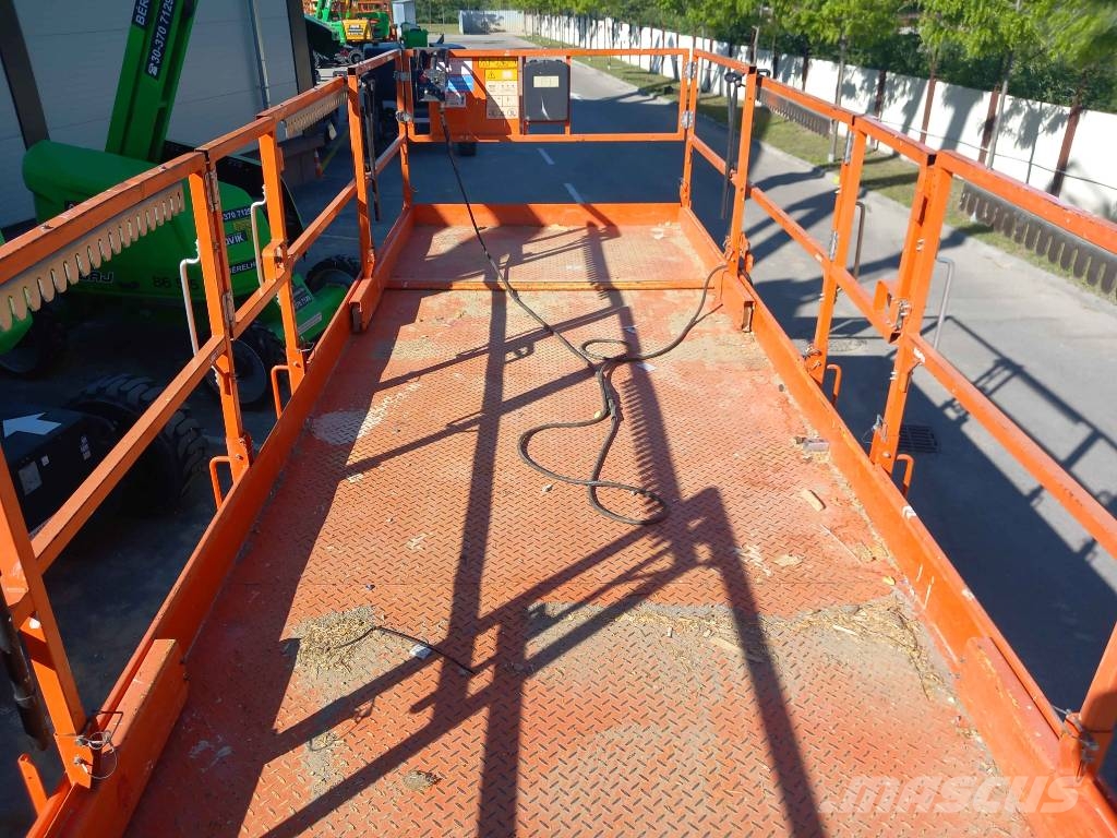 JLG 530 LRT Sakselifter