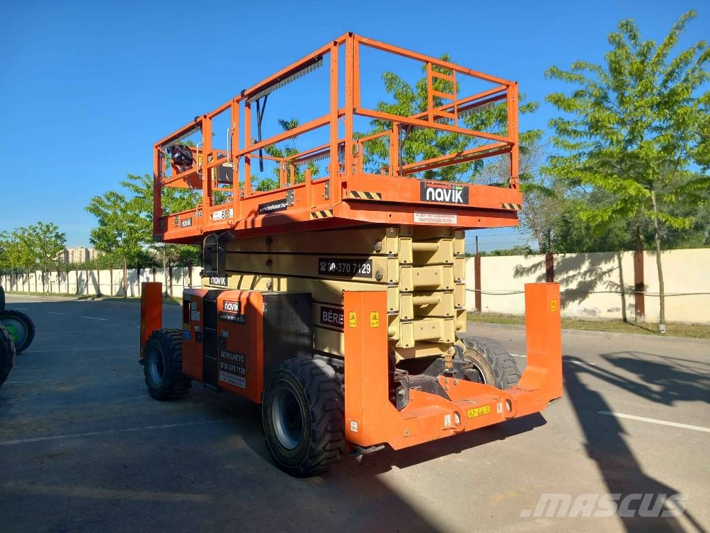 JLG 530 LRT Sakselifter
