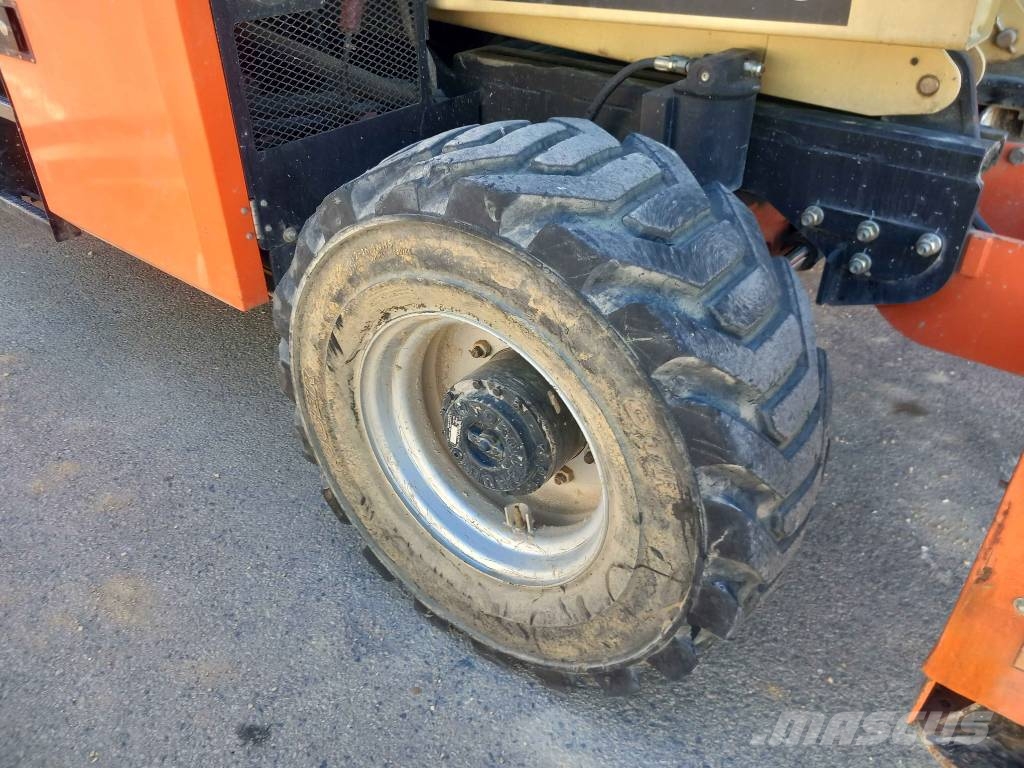 JLG 530 LRT Sakselifter