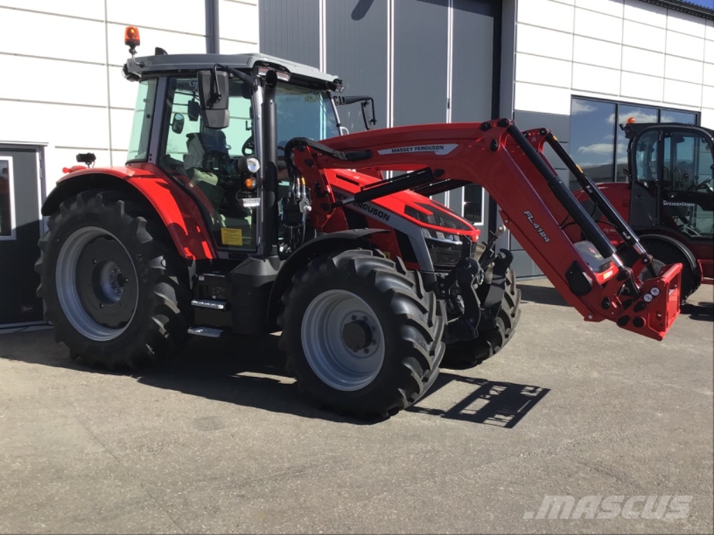 Massey Ferguson 5S.145 Traktori
