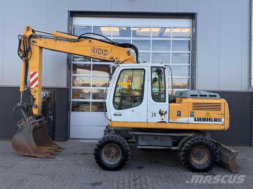 Liebherr A900C Excavadoras de ruedas