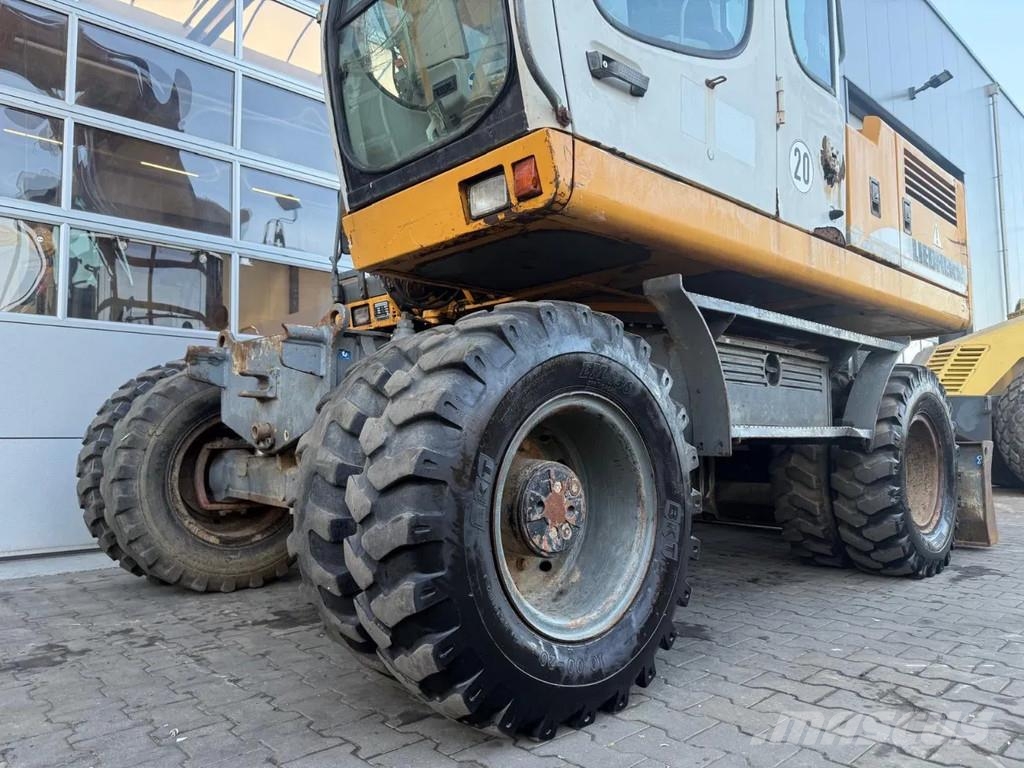Liebherr A900C Excavadoras de ruedas