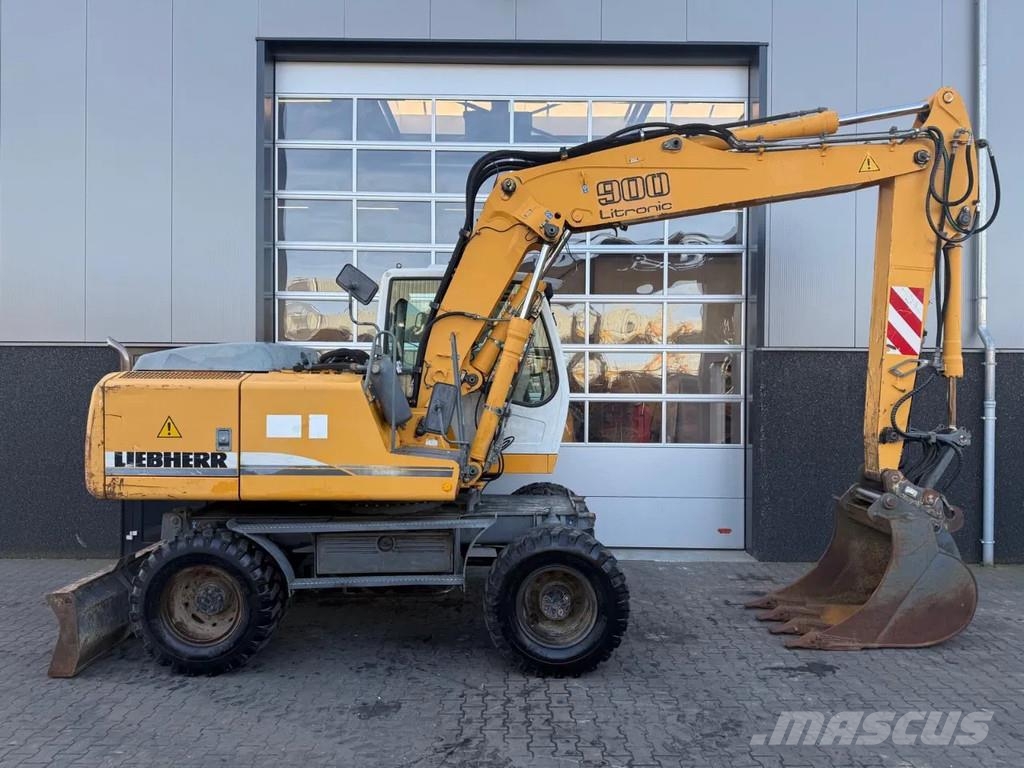 Liebherr A900C Excavadoras de ruedas