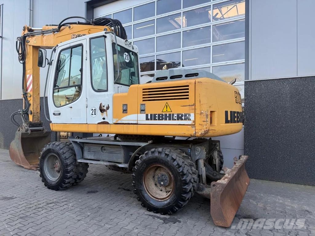 Liebherr A900C Excavadoras de ruedas
