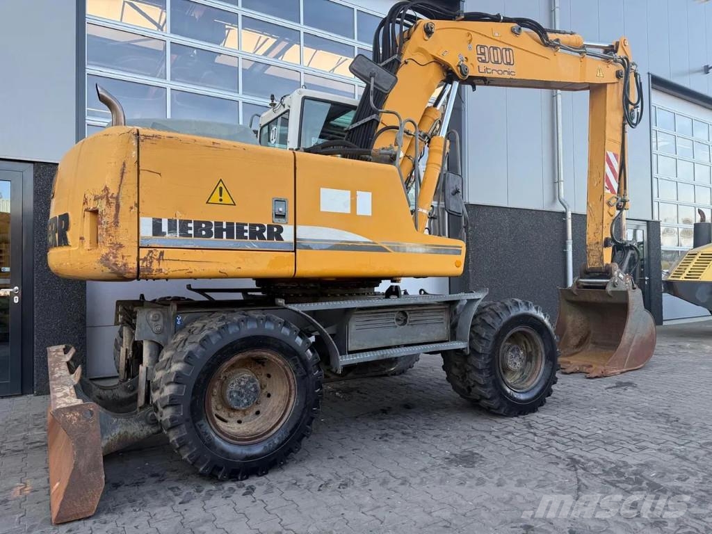 Liebherr A900C Excavadoras de ruedas