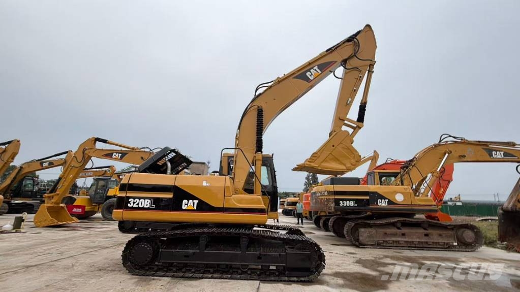 CAT 320 B L Paletli ekskavatörler