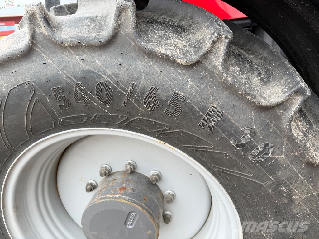 Massey Ferguson 7S 165 Traktoren
