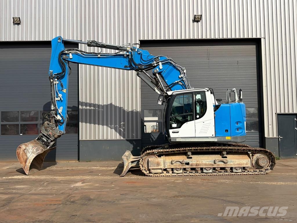 Liebherr 926 KLC Compact Beltegraver