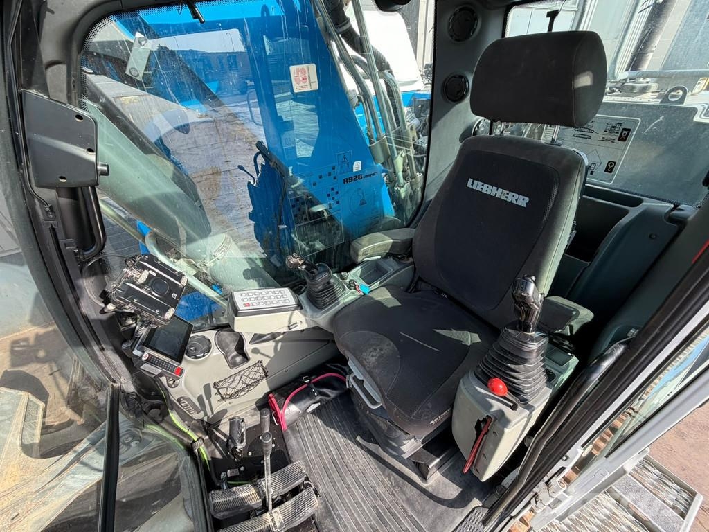 Liebherr 926 KLC Compact Beltegraver