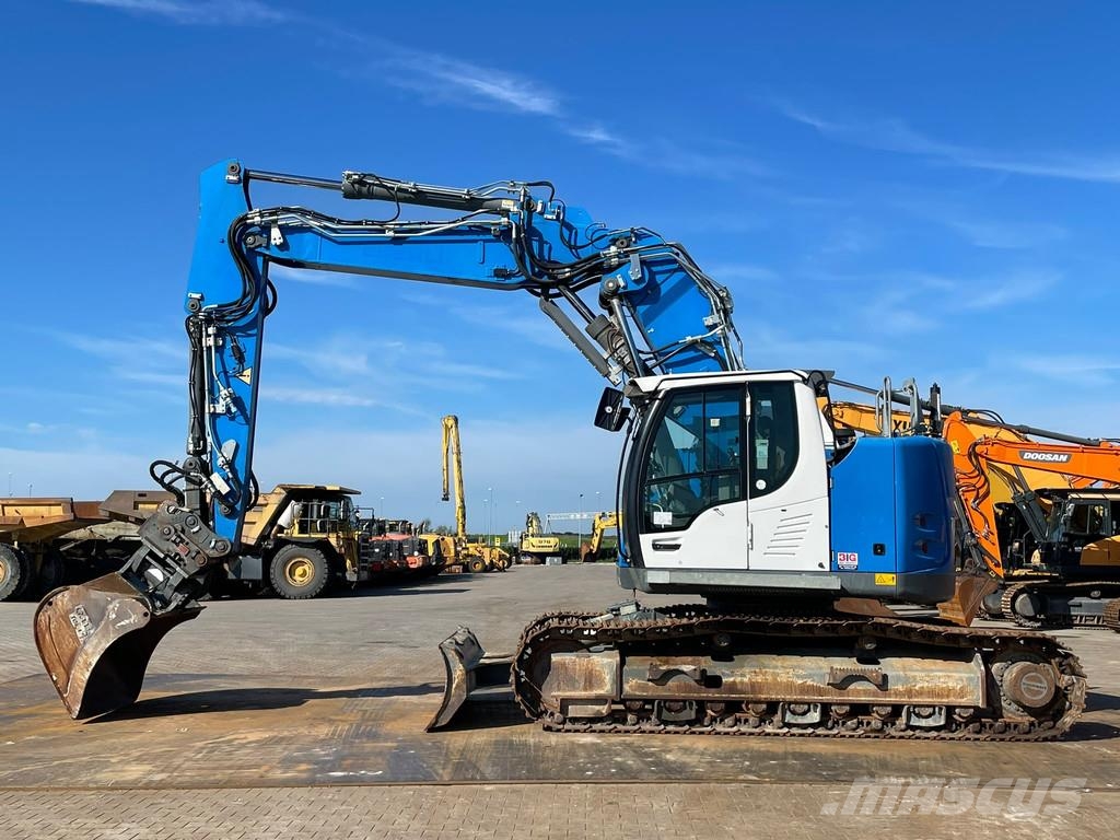 Liebherr 926 KLC Compact Gravemaskiner på larvebånd