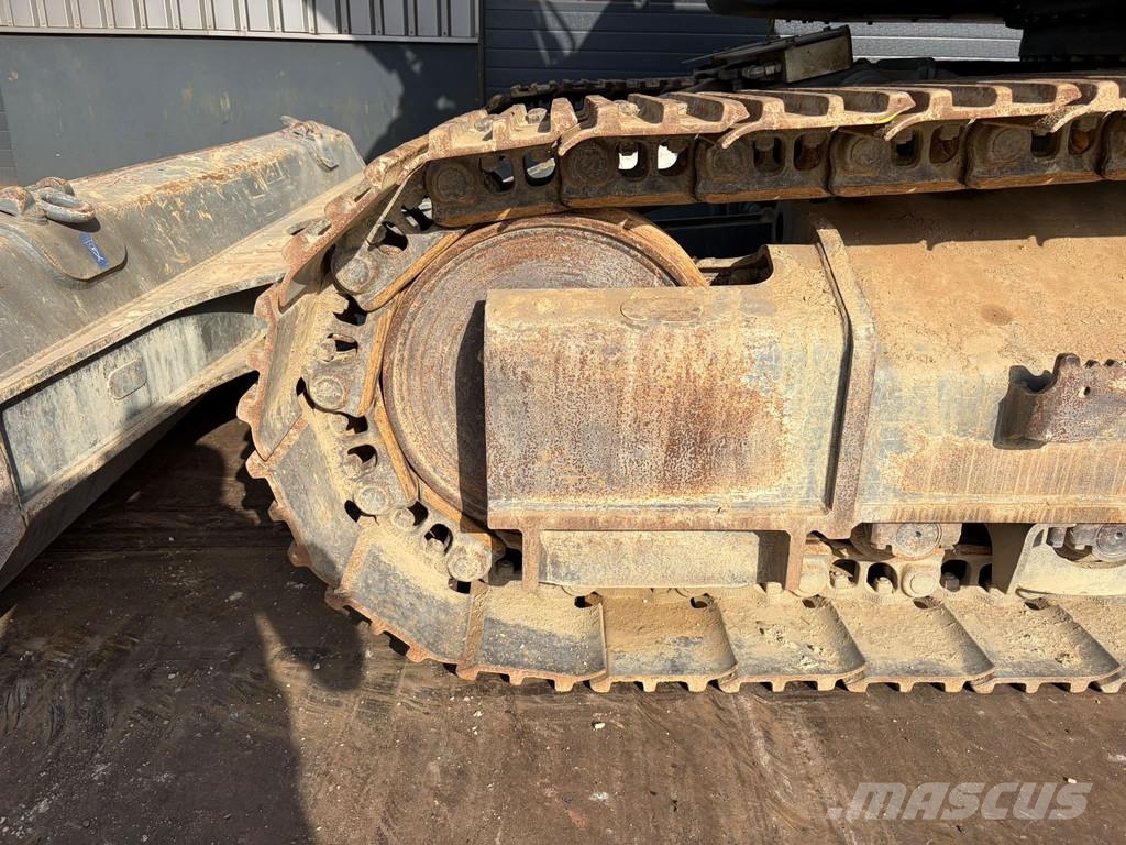Liebherr 926 KLC Compact Beltegraver
