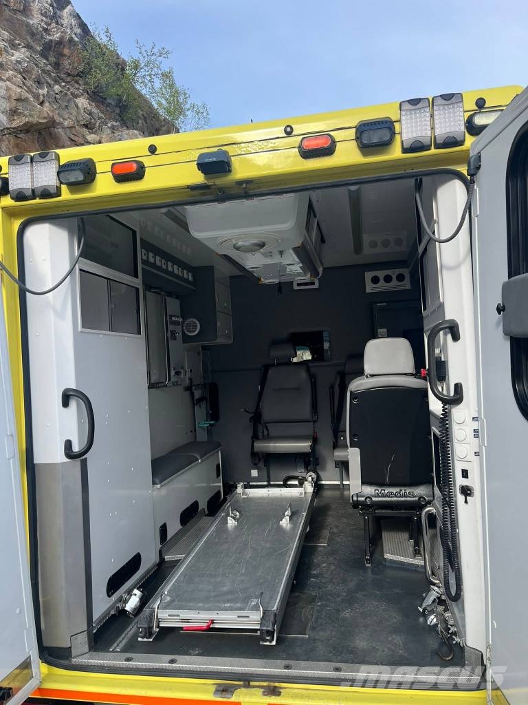 Mercedes-Benz Sprinter 519 CDI Ambulanssit