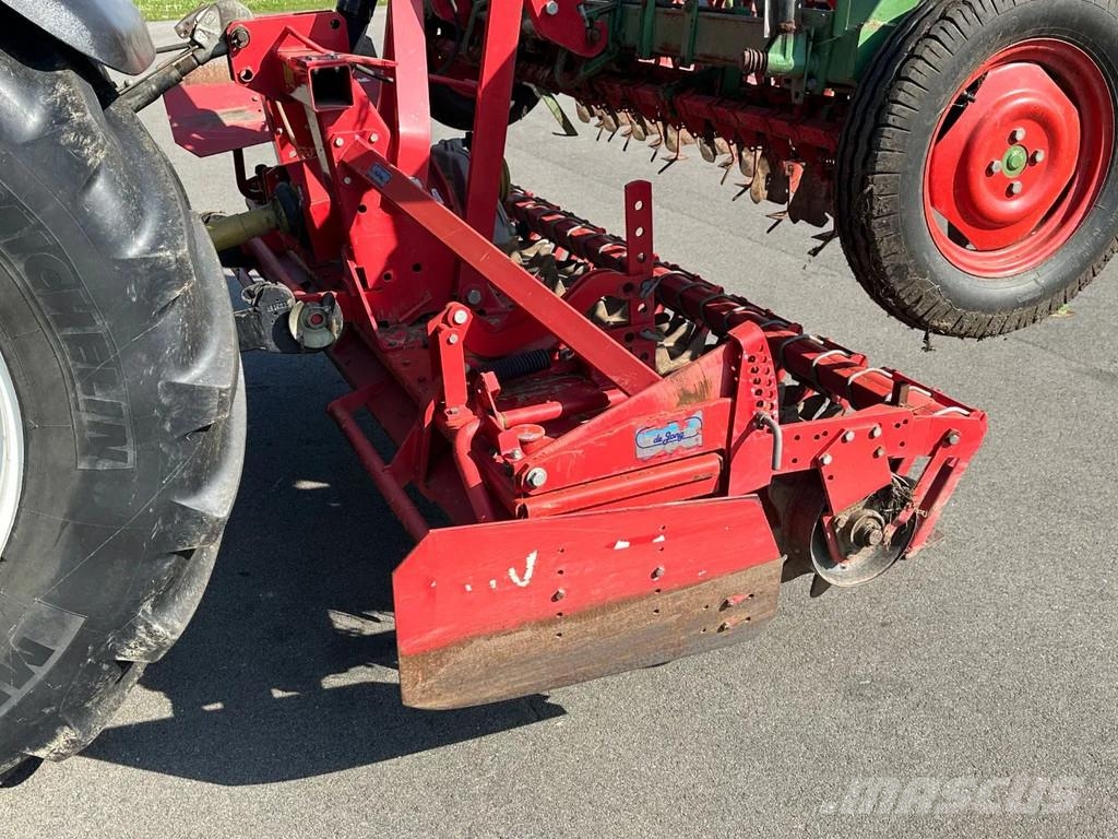 Lely Terra Rotorkopeg met Hassia DU 100 zaaimachine Drillmaschinen