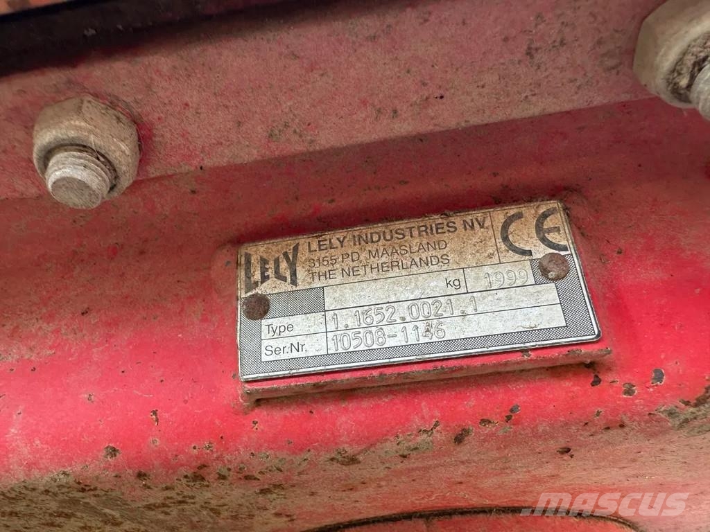 Lely Terra Rotorkopeg met Hassia DU 100 zaaimachine Drillmaschinen