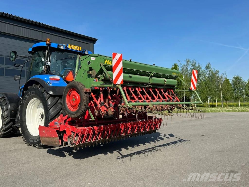 Lely Terra Rotorkopeg met Hassia DU 100 zaaimachine Drillmaschinen