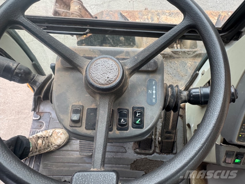 Hyundai 170W-7 Excavatoare cu roti