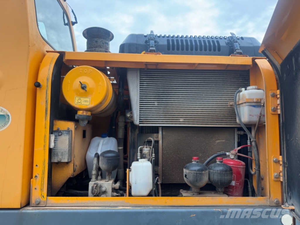 Hyundai 170W-7 Excavatoare cu roti