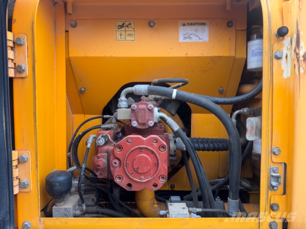 Hyundai 170W-7 Excavatoare cu roti