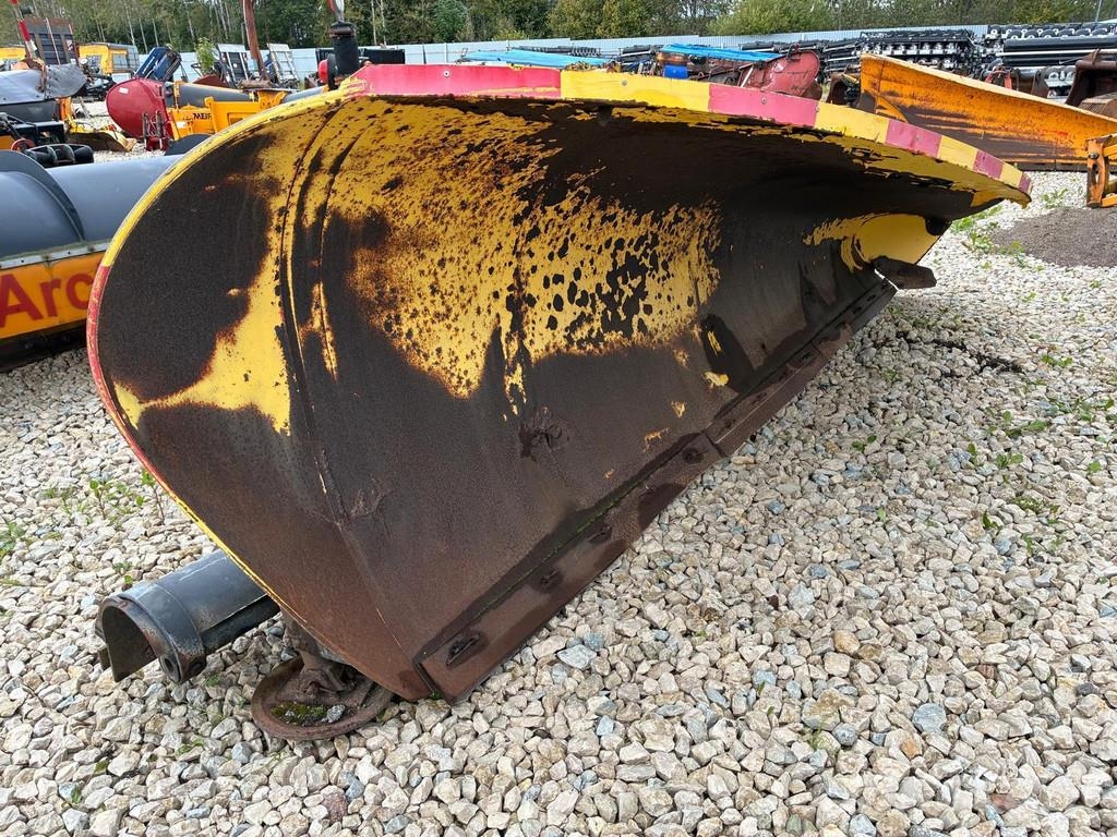 AM Teho 3100 KT2 SNOWPLOW 4300 MM Snow groomers