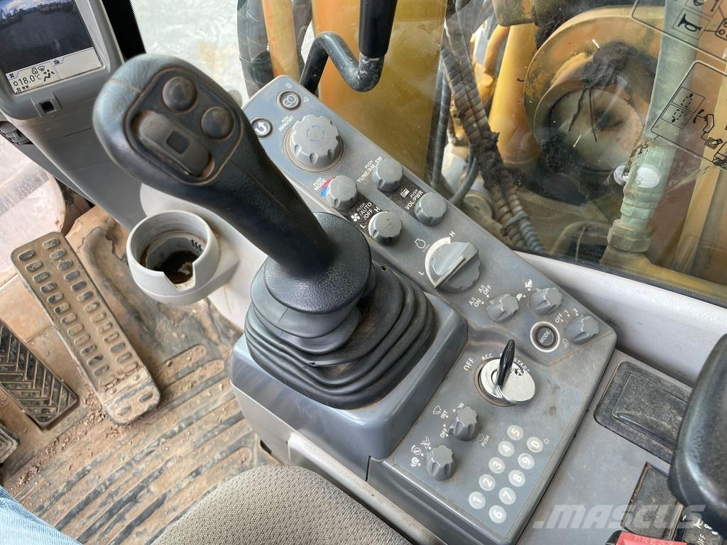 Hitachi ZX170W-5B حفارات بعجل