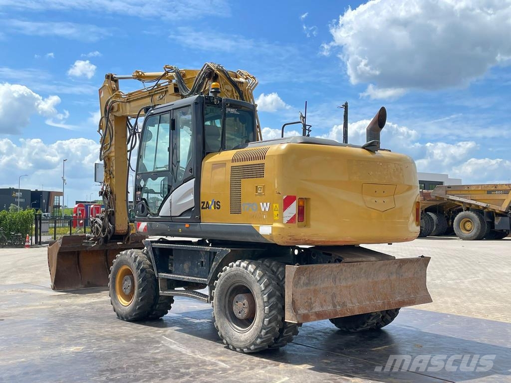 Hitachi ZX170W-5B حفارات بعجل