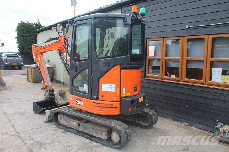 Hitachi ZX 26 U Міні-екскаватори < 7т