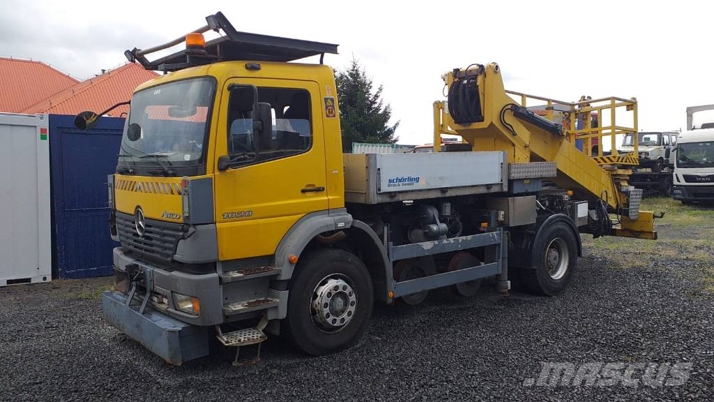 POJAZD DWUDROGOWY-PODNOŚNIK KOSZOWY MERCEDES BENZ 车载式高空作业车