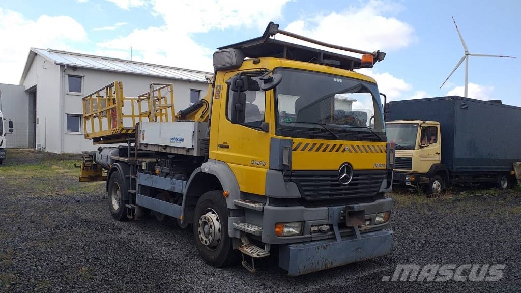 POJAZD DWUDROGOWY-PODNOŚNIK KOSZOWY MERCEDES BENZ 车载式高空作业车
