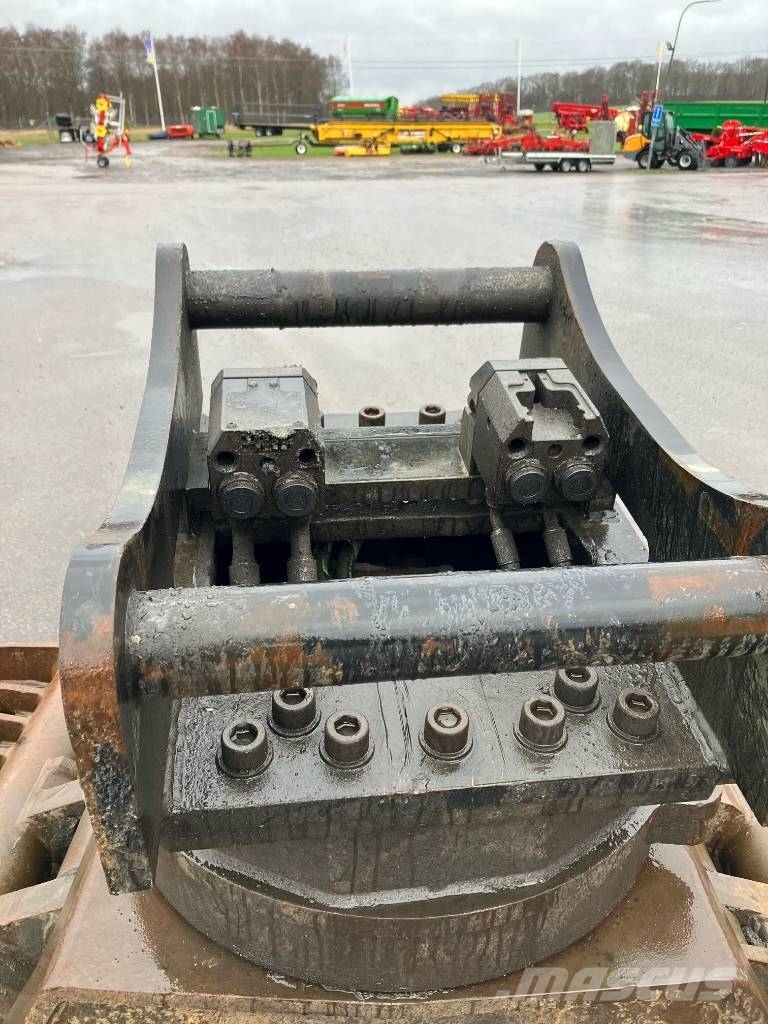 JCB 220X LC Excavadoras sobre orugas