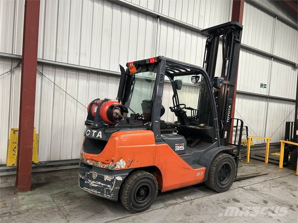 Toyota 02-8FGJF35 LPG forklifts