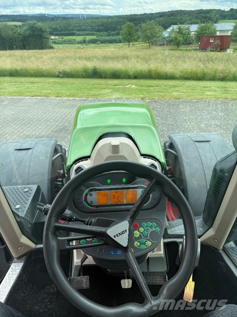 Fendt 724 S4 Profi Plus Tractoren