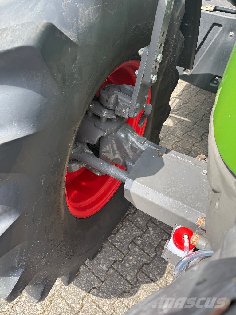 Fendt 724 S4 Profi Plus Tractoren