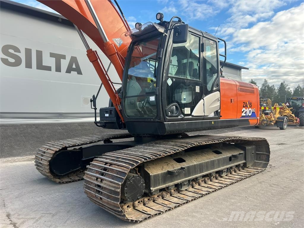 Hitachi ZX210LC-6 -900MM TELAT- Roomikekskavaatorid
