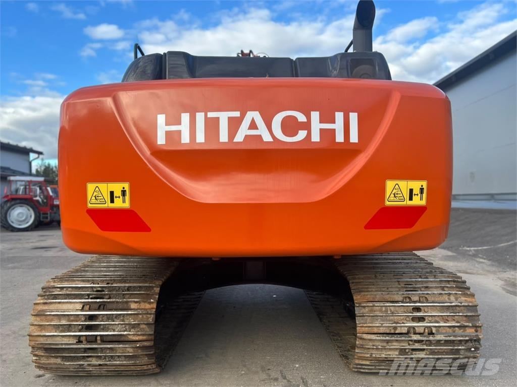 Hitachi ZX210LC-6 -900MM TELAT- Roomikekskavaatorid