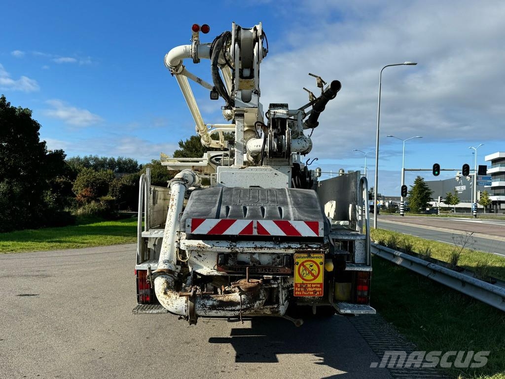 Mercedes-Benz Actros 2632 6x4 with Putzmeister BSF 24-4 11 24m c Camiões bomba Betão