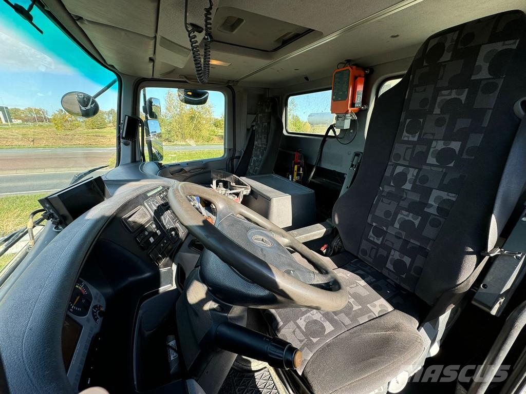 Mercedes-Benz Actros 2632 6x4 with Putzmeister BSF 24-4 11 24m c Nákladní auta s čerpadly betonu